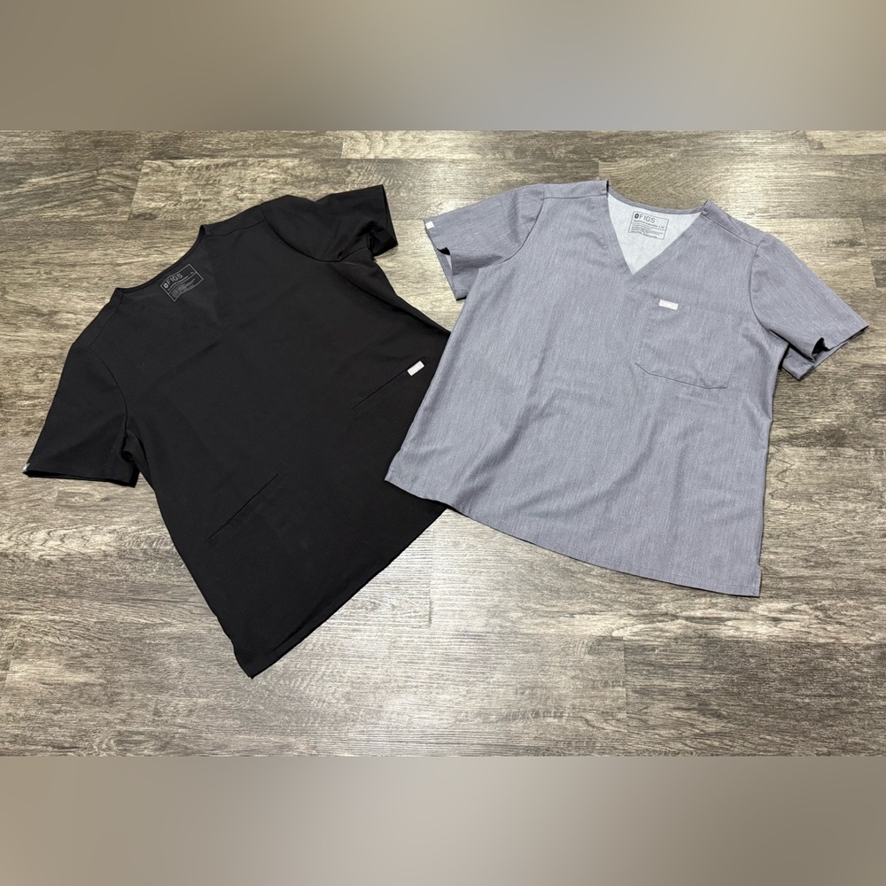 EUC Bundle 2 FIGS Shirts TECH Collection TOPS Scrub XL
